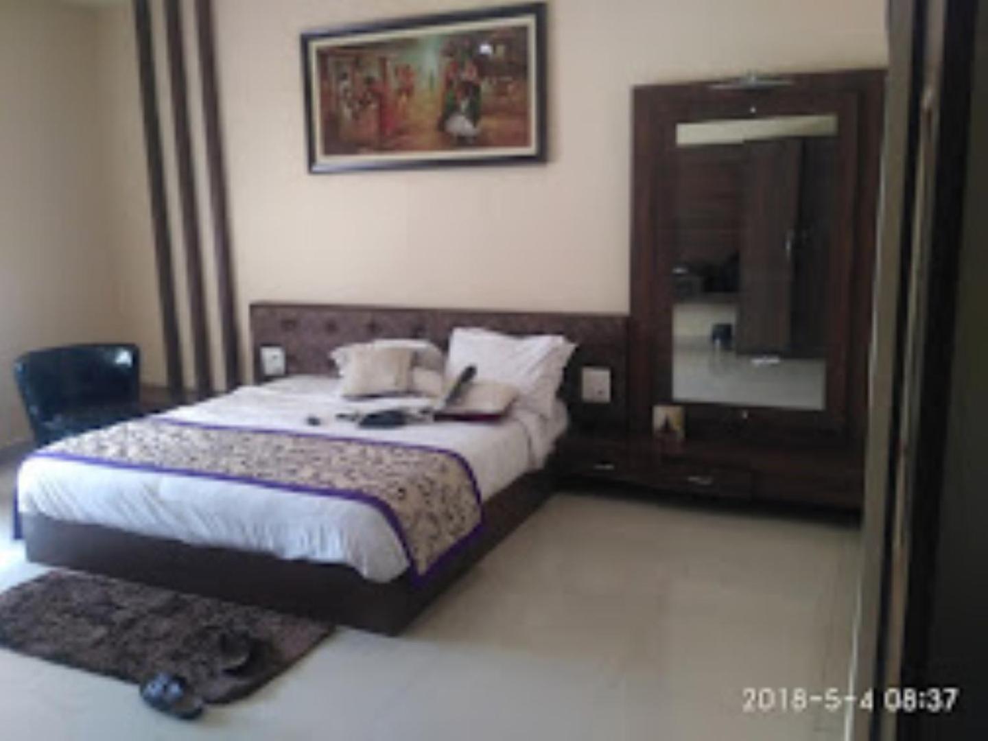Hotel Saroj Sagar  Exterior photo